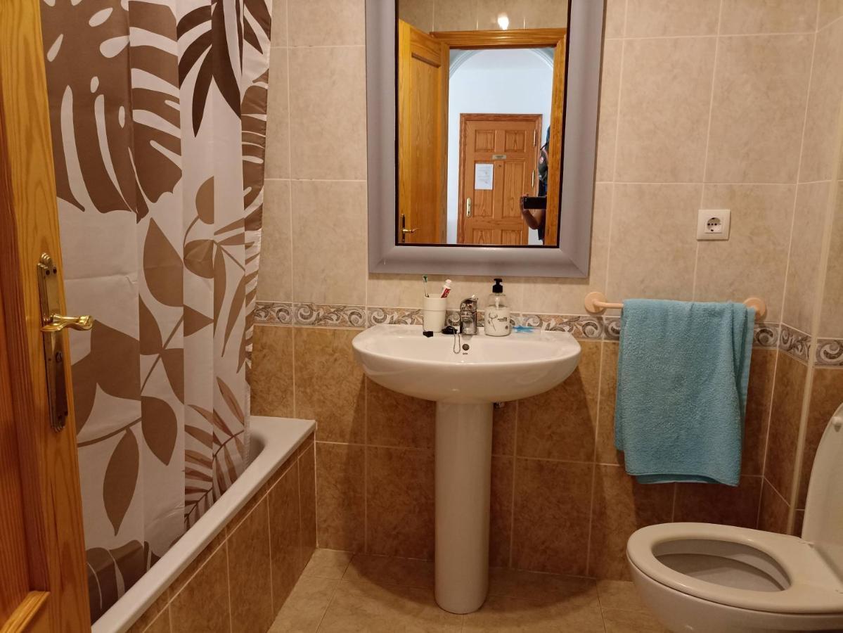 Apartamento Zona Atalaya con garaje y WIFI GRATIS cerca de la playa La Fontanilla Conil De La Frontera Exterior foto
